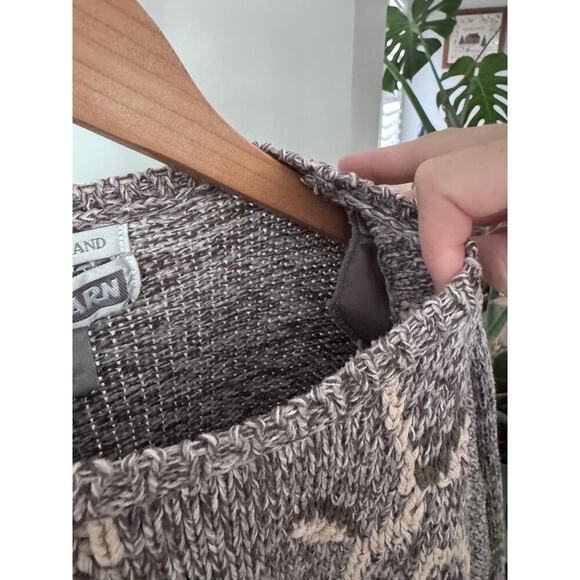 Dress Barn Womens Hand Knitted Gray Floral Sweater Medium - Picture 4 of 4